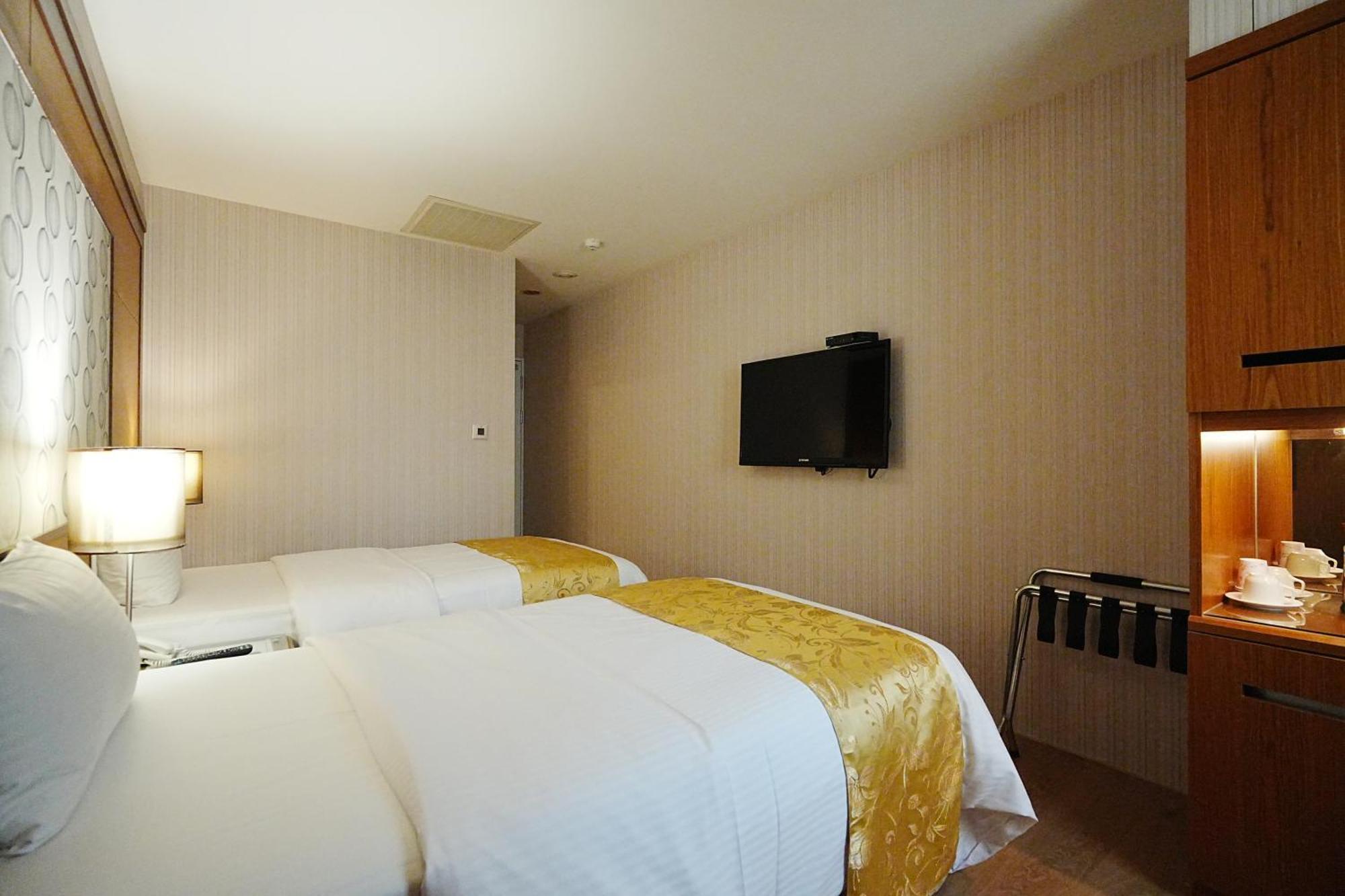 York Hotel Taipei Exterior photo