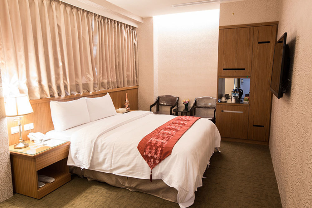 York Hotel Taipei Exterior photo